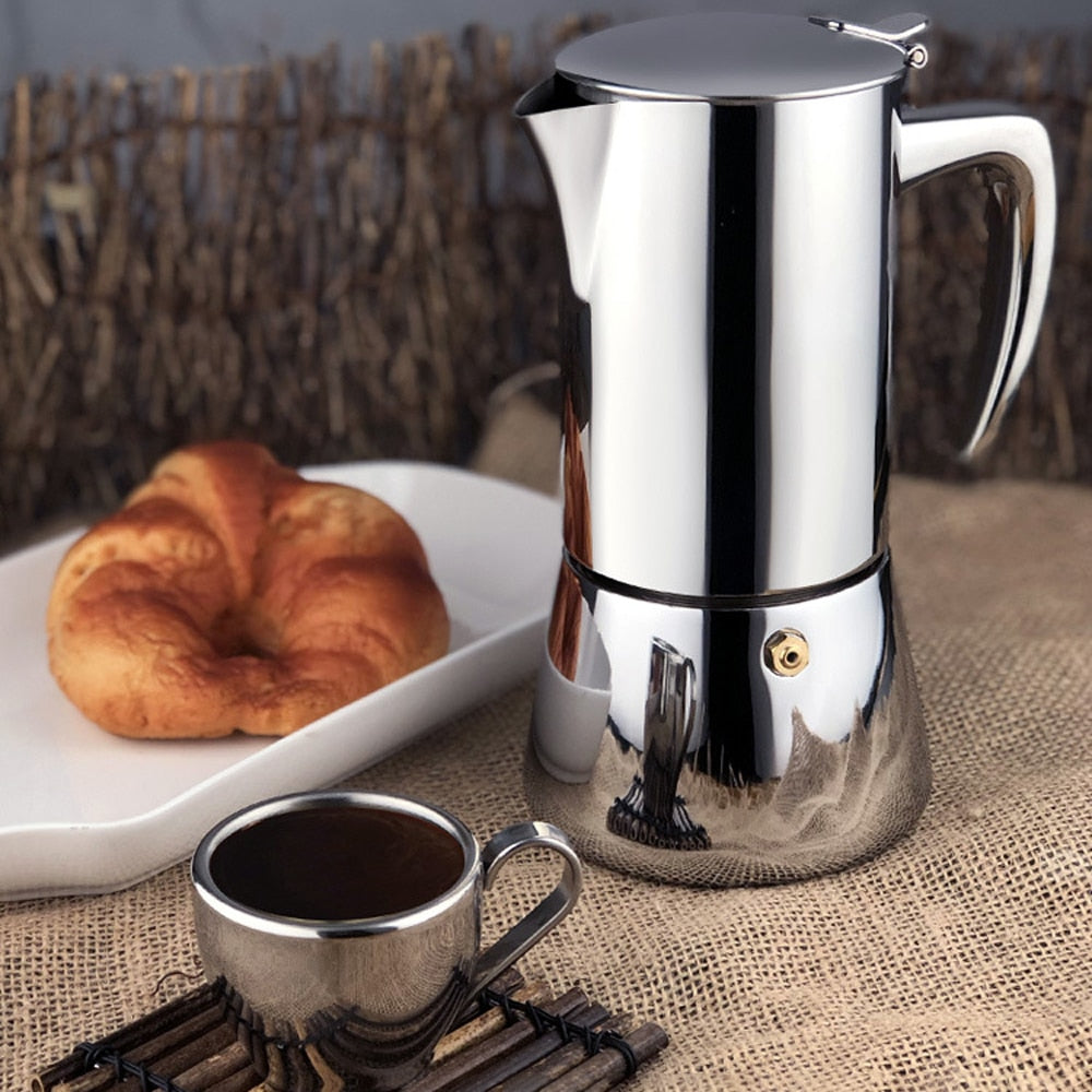 Traditional clearance espresso maker